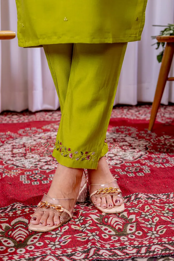 Viscose_Cotton_Aura_Straight_Kurti_Pant_Ensemble_with_Jacquard_Border_Dupatta