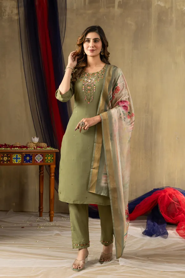 Shimmer_Gold_Cotton_Radiance_Straight_Kurti_Pant_Set_with_Printed_Dupatta