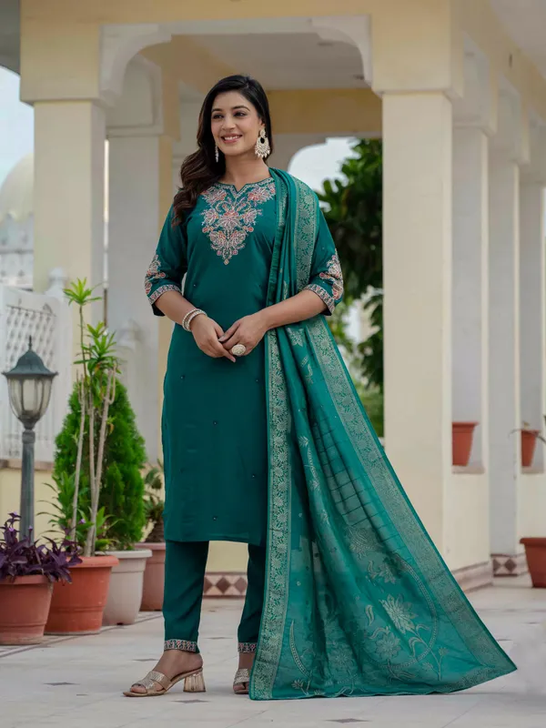 Royal_Meena_Embroidered_Roman_Cotton_Kurti_Pant_Dupatta_Set