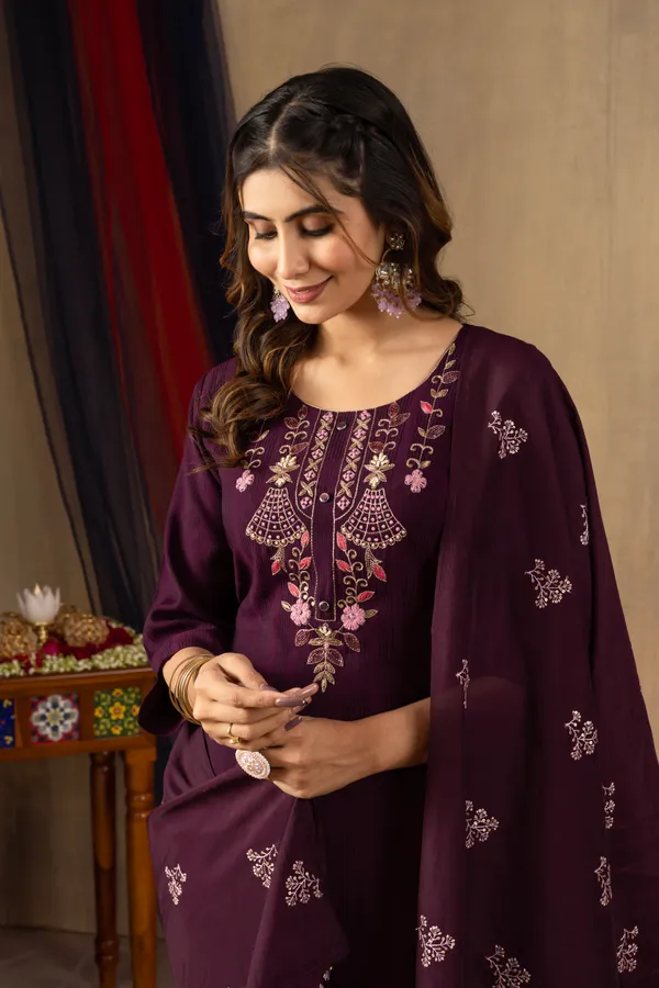 Wine_Bloom_Viscose_Straight_Kurti_Pant_Set_with_Chanderi_Cotton_Dupatta