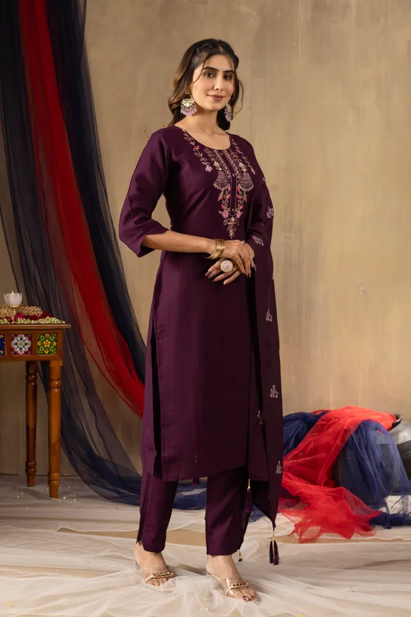 Wine_Bloom_Viscose_Straight_Kurti_Pant_Set_with_Chanderi_Cotton_Dupatta