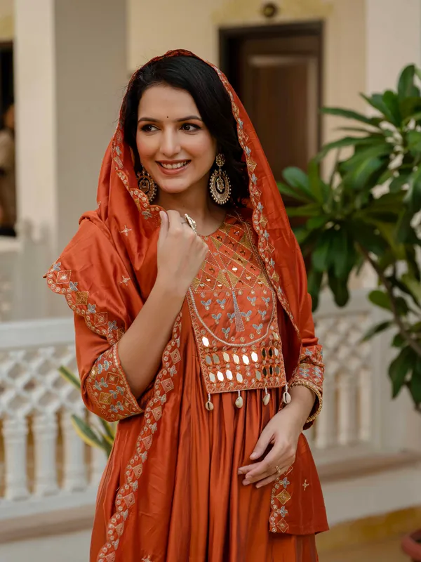 Glamorous_Anarkali_Kurti_Pant_Dupatta_Set_with_Mirror_Work