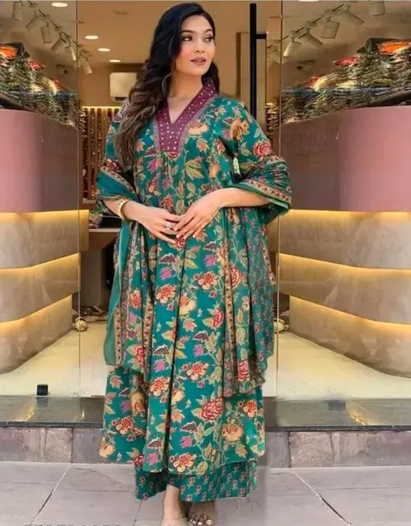 Women's_Rayon_Blend_Printed_Kurta_With_Palazzo_&_Dupatta