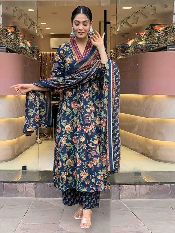 Women's_Rayon_Blend_Printed_Kurta_With_Palazzo_&_Dupatta