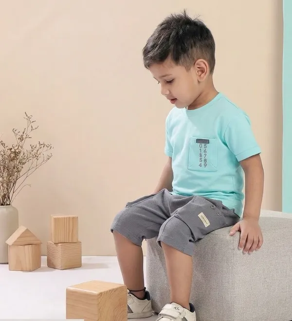 Turquoise_Cotton_Relaxed_Fit_Graphic_T-Shirt_And_Cargo_Shorts_Set_For_Boys