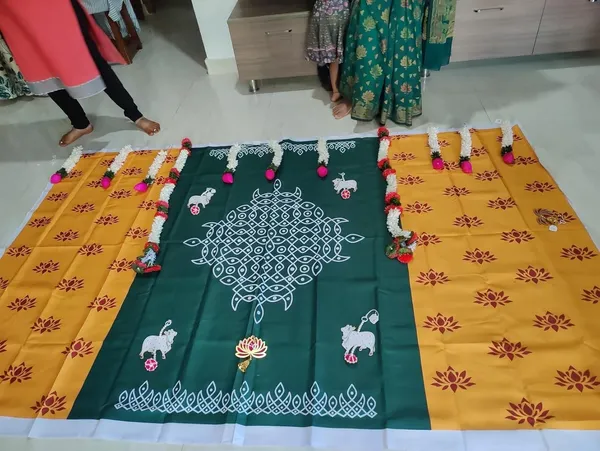 Red_&_Yellow_Green_Polyester_Lotus_Kollam_Backdrop_Cloth_For_Festival_/_Pooja_|_5*8