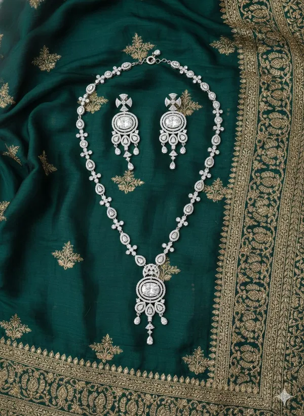 Silver_Mesmerising_Diamond_Brass_Necklace_Set_For_Women