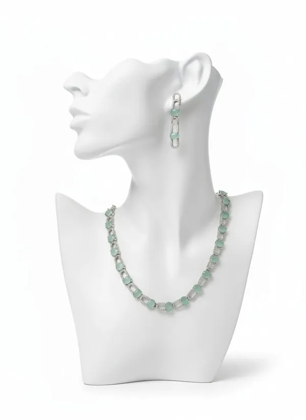 Silver_And_Green_Aventurine_Diamond_Brass_Necklace_For_Women