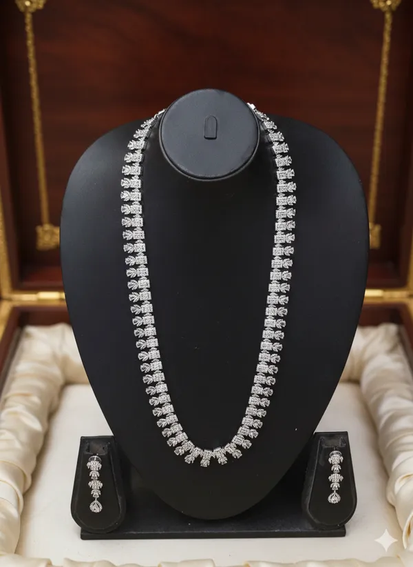 Silver_And_White_(Diamond_Finish)_Brass_Necklace_Set_For_Women