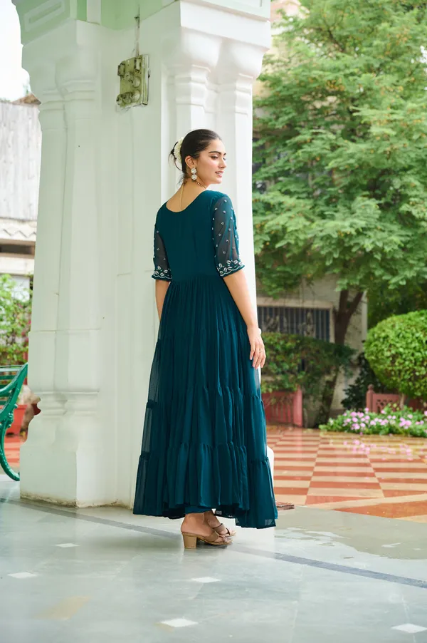 Rama_grown_with_embroidery_with_digital_print_duppata
