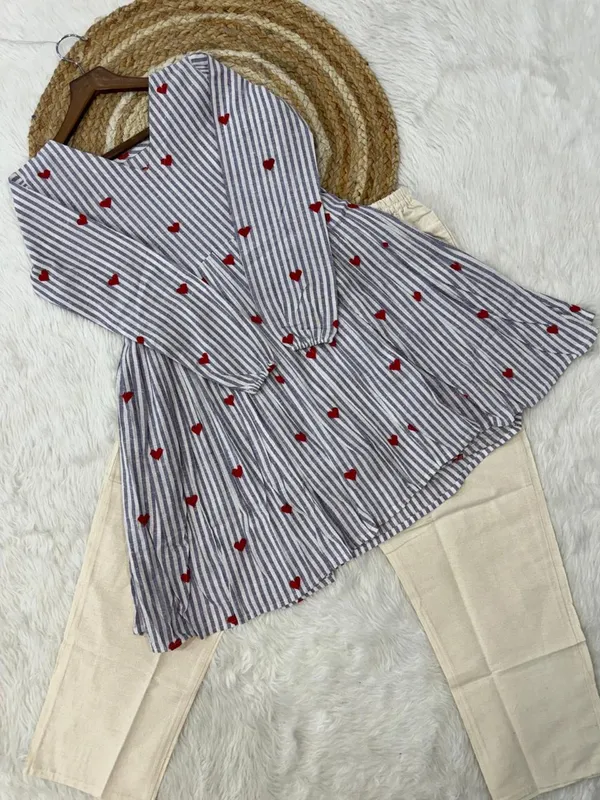 Light_sky_kurti_for_summer