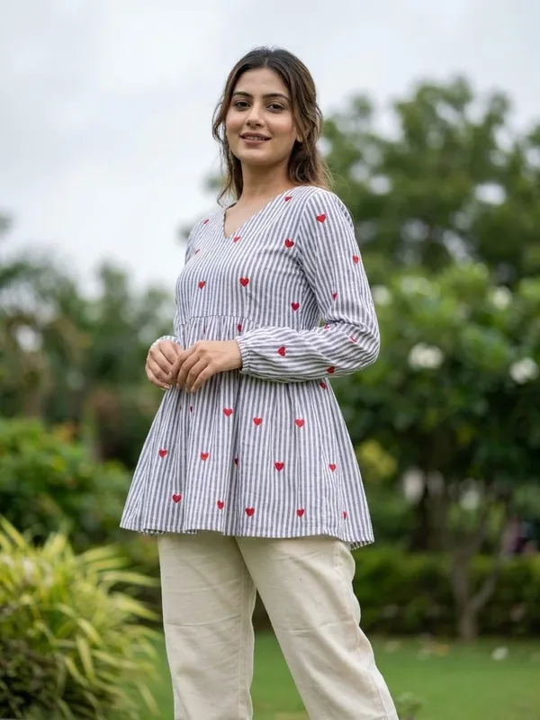 Light_sky_kurti_for_summer