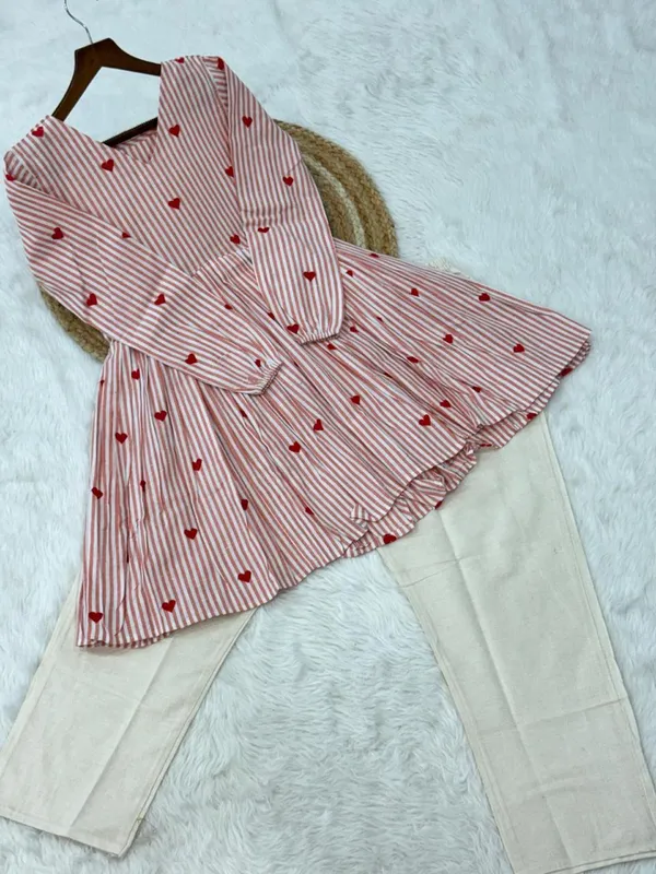 Light_pink_kurti_for_summer
