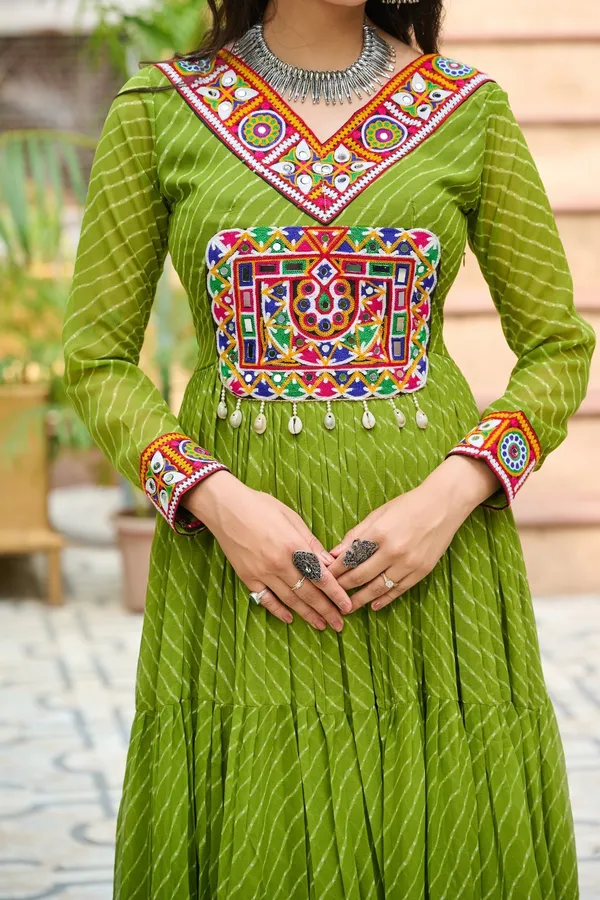 Perot_Noor_Ethnic_Grown