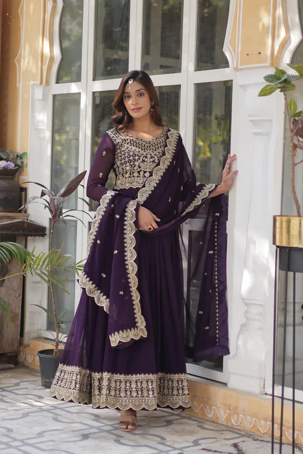 Purple_grown_with_embroidery_zari_with_digital_print_duppata