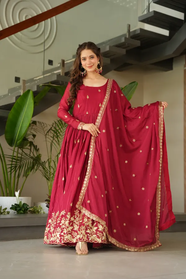 Maroon_grown_with_embroidery_zari_with_digital_print_duppata