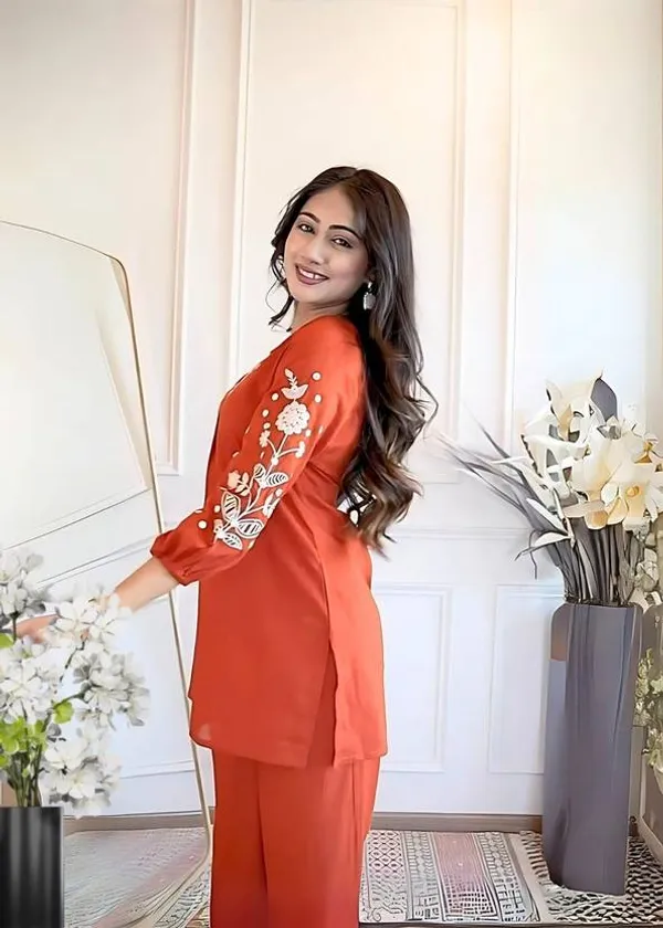 Cotton_Blend_Kurta_&_Bottom_Sets_With_Embroidered
