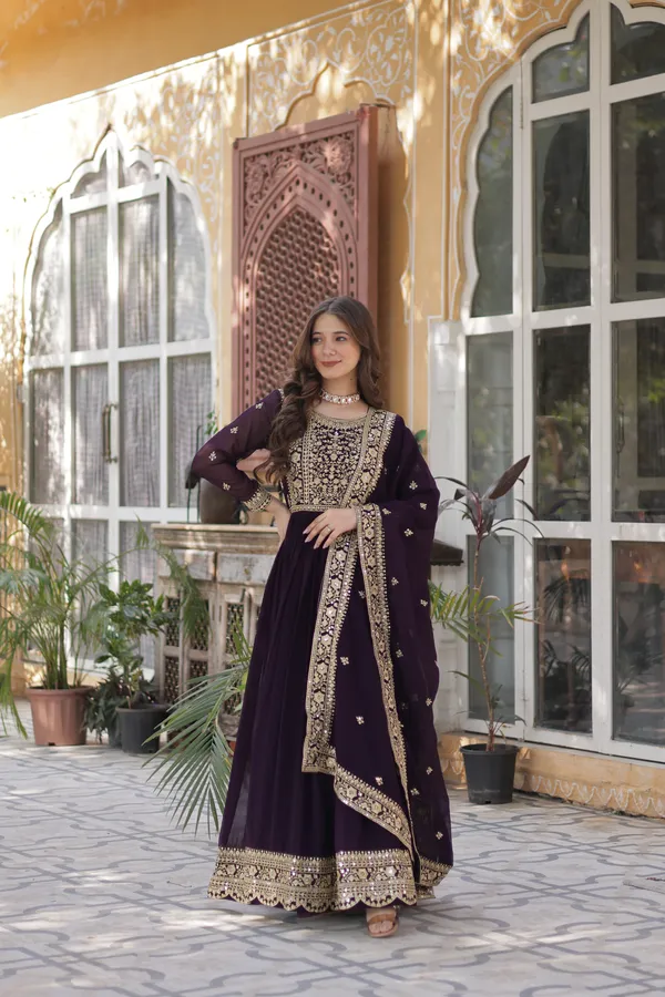 Purple_grown_with_embroidery_zari_with_digital_print_duppata