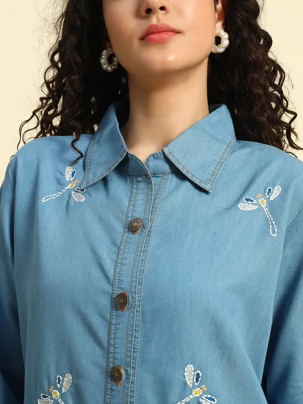 Shaded_Blue_Denim_Dragonfly_Embroidered_Shaded_Dress_For_Women