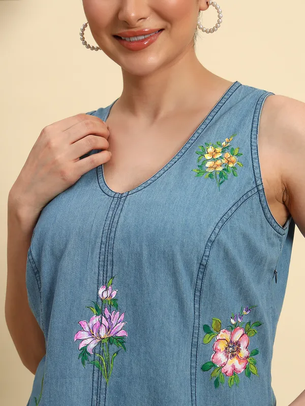 Dark_&_Ocean_Blue_Denim_Hand_Painted_Sleeveless_Short_Dress_For_Women