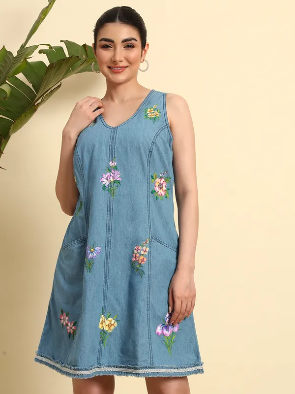Dark_&_Ocean_Blue_Denim_Hand_Painted_Sleeveless_Short_Dress_For_Women