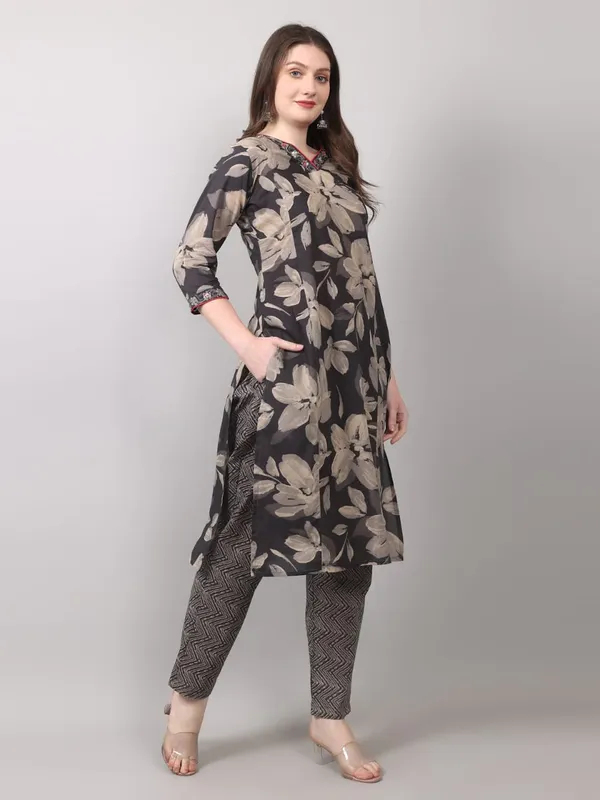 Charcoal_Grey_Floral_Print_3_Piece_Suit