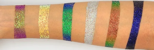 BOBI_Holographic_Loose_Glitter_Eyeshadow_For_Eye_Makeup_|_Highly_Pigmented_With_Radiant_Shimmer_Finish,_Non-Transfer,_Long_Wearing_Eyeshadow_-_Blue_(10gm)