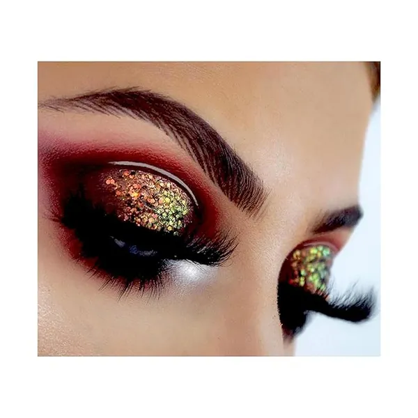 Holographic_Loose_Glitter_Eyeshadow_For_Eye_Makeup_Highly_Pigmented_Eyeshadow_With_Radiant_Shimmer_Finish