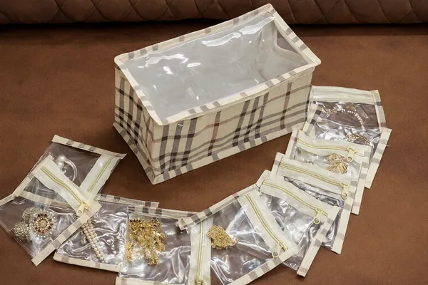 Pankhuri's_Jewellery_Box_/_Makeup_Pouch_/_Cosmetic_Pouch/_With_10_Transparent_Pouches