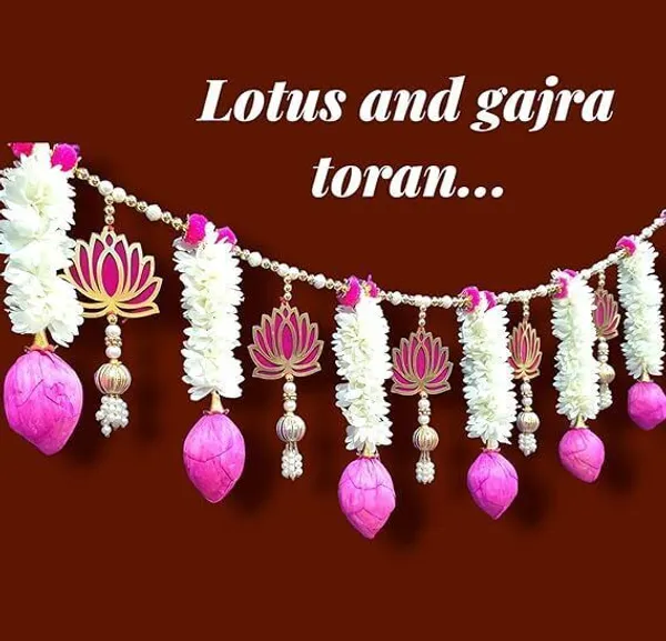 Plastic_Beads_Traditional_Pink_White_Lotus_Gajra_Bandarwal_Toran_-_Pack_of_2