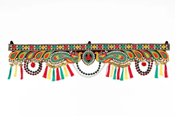 Wood_Traditional_Handcrafted_Auspicious_Bandarwal_Door_Toran