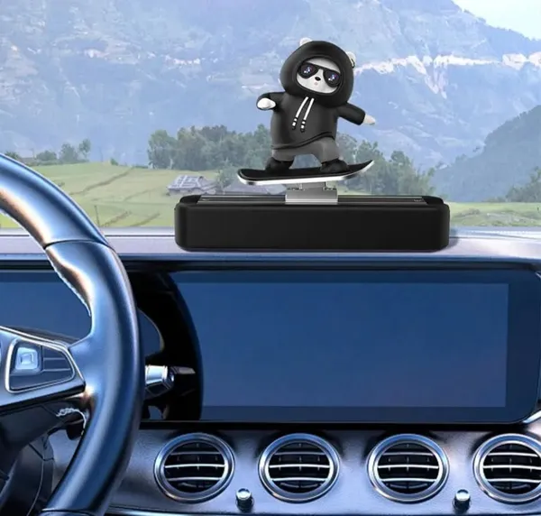 Sliding_Panda_-_Dynamic_Motion_Car_Dash_Accessory_|_š„FLAT_50%_SAVINGš„