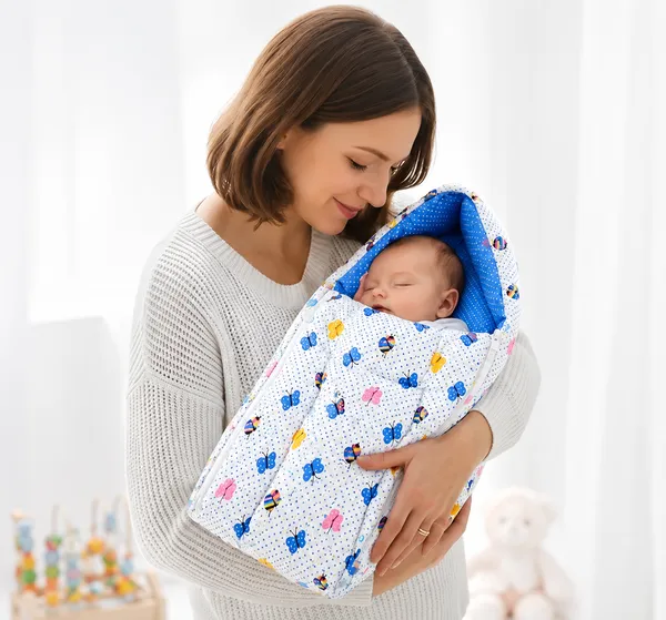 Cozy_Hooded_Baby_Sleeping_Bag_for_Newborns_|_Ultra_Soft_Padded_Baby_Nest_&_Carry_Bed_|_Foldable_Portable_Infant_Sleeping_Wrap_for_Travel,_Naps_&_Daily_Use_|_Lightweight_&_Washable