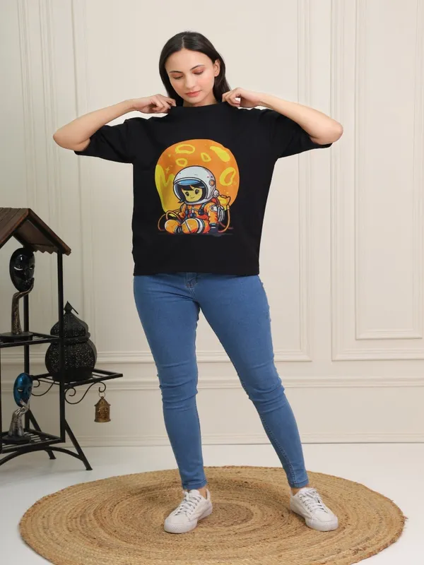 Black_Cotton_Oversized_T-Shirt_For_Women
