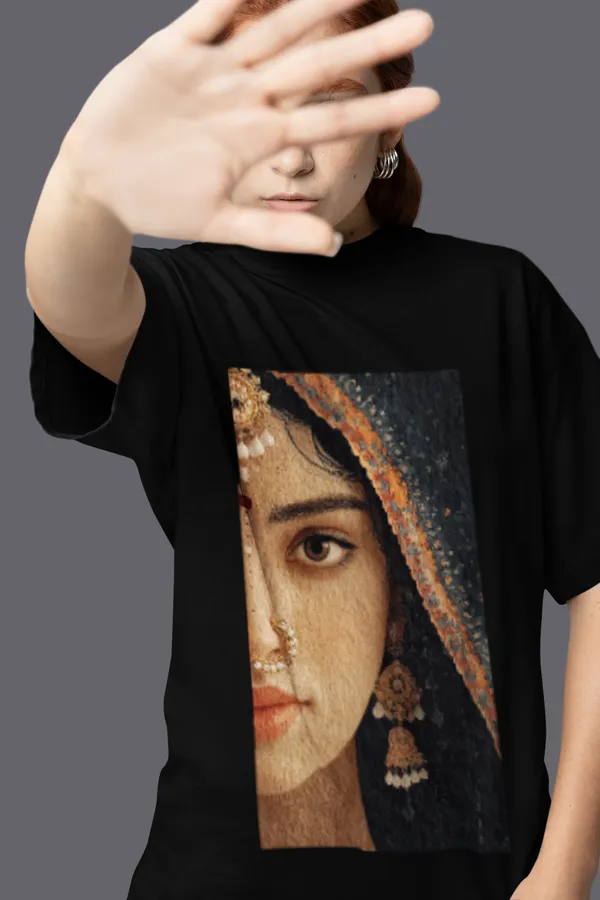Black_Cotton_Oversized_Cosmic_Veins_T-Shirt_For_Women