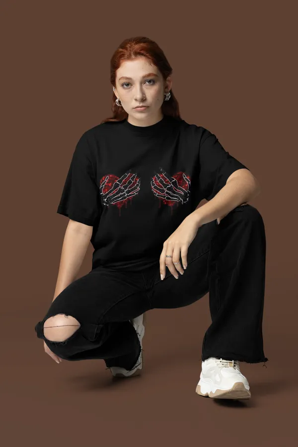Black_Cotton_Oversized_Graphic_T-Shirt_For_Women