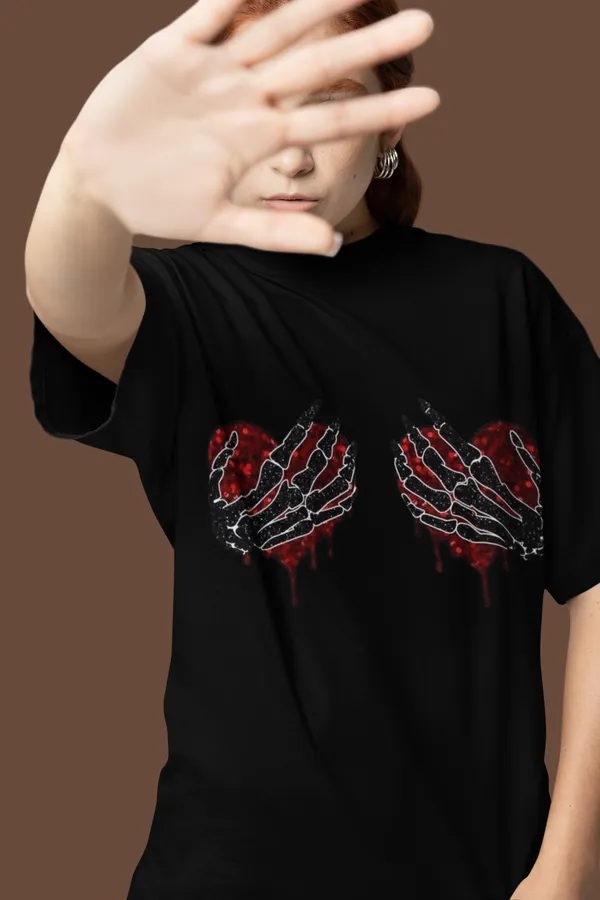 Black_Cotton_Oversized_Graphic_T-Shirt_For_Women