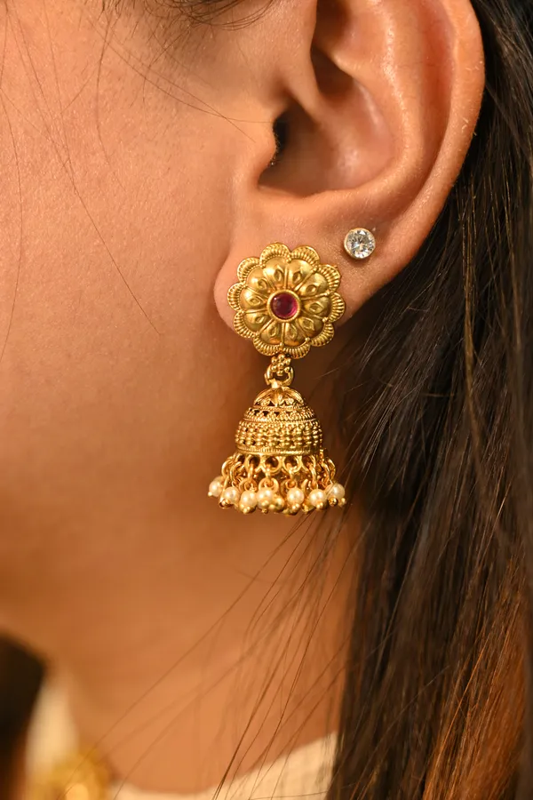White_Elegant_Gold_Plated_Kundan_Party_Necklace_For_Women