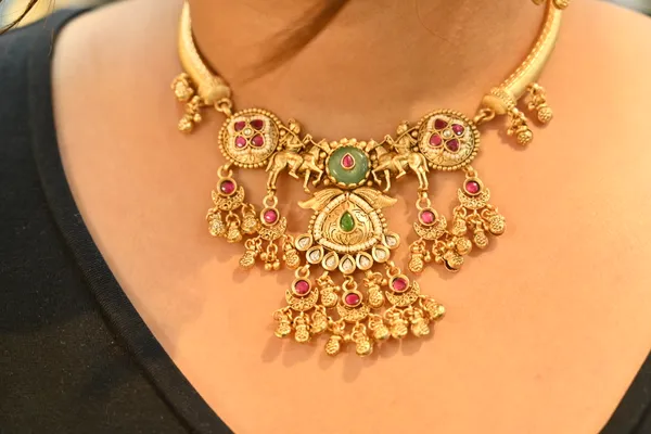 Golden_Finish_Classic_Designer_Brass_Necklace_Set_For_Women