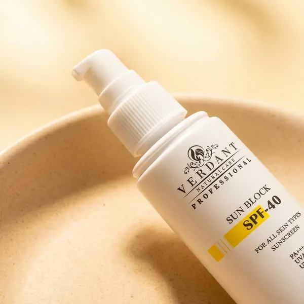 Broad_Spectrum_Spf_50_Pa_Sunscreen_Combo_Pack_5_X_100_Ml