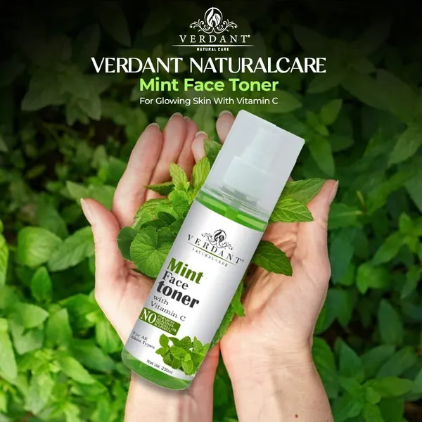 Mint_Vitamin_C_Face_Toner_Unisex_200_Ml