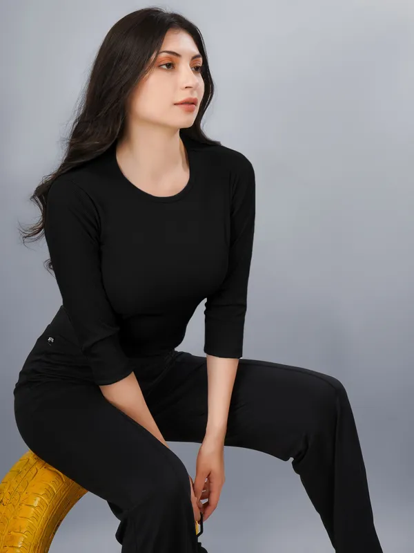 Plus_Size_Crop_Top_for_Women_Round_Neck_3/4_Sleeve_Top
