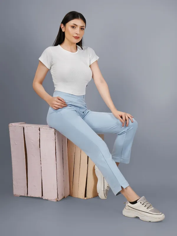 Plus_Size_Crop_Top_for_Women_Round_Neck_Short_Sleeve_Top