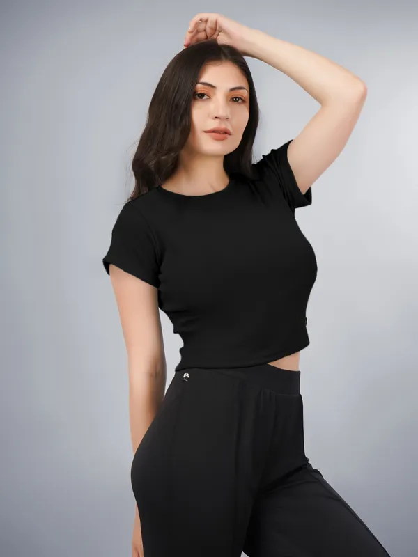Plus_Size_Crop_Top_for_Women_Round_Neck_Short_Sleeve_Top