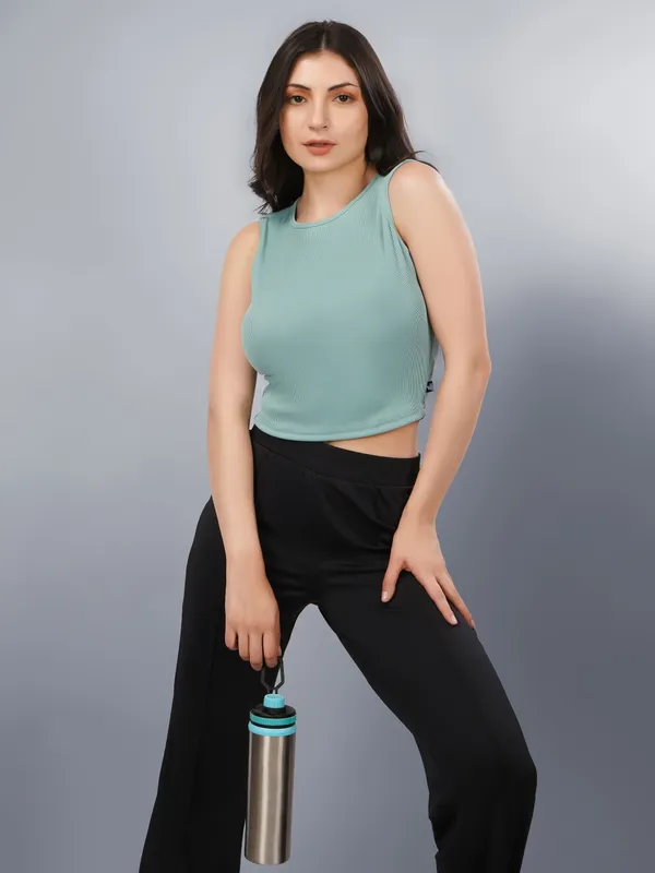 Plus_Size_Crop_Top_for_Women_Round_Neck_Sleeveless_Top