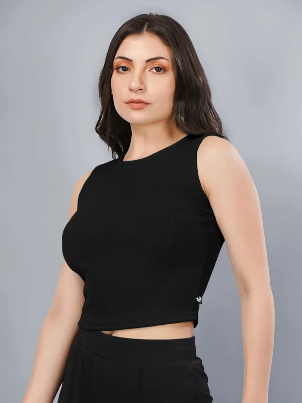Plus_Size_Crop_Top_for_Women_Round_Neck_Sleeveless_Top