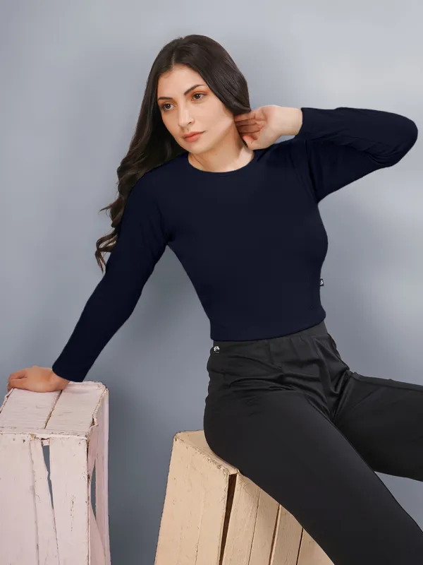 Plus_Size_Crop_Top_for_Women_Round_Neck_Top