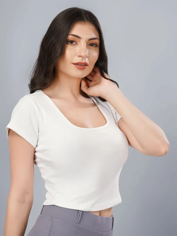 Plus_Size_Crop_Top_for_Women_Square_Neck_Short_Sleeve_Top