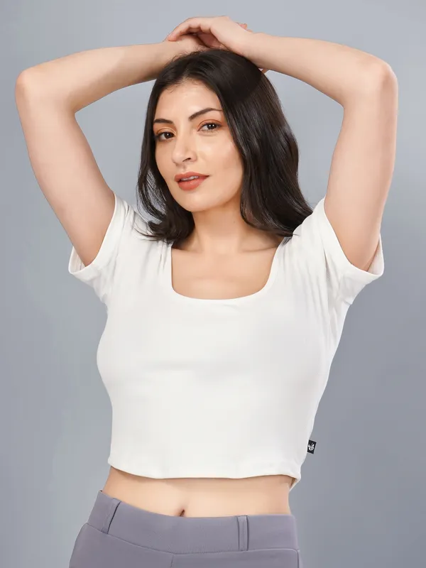 Plus_Size_Crop_Top_for_Women_Square_Neck_Short_Sleeve_Top
