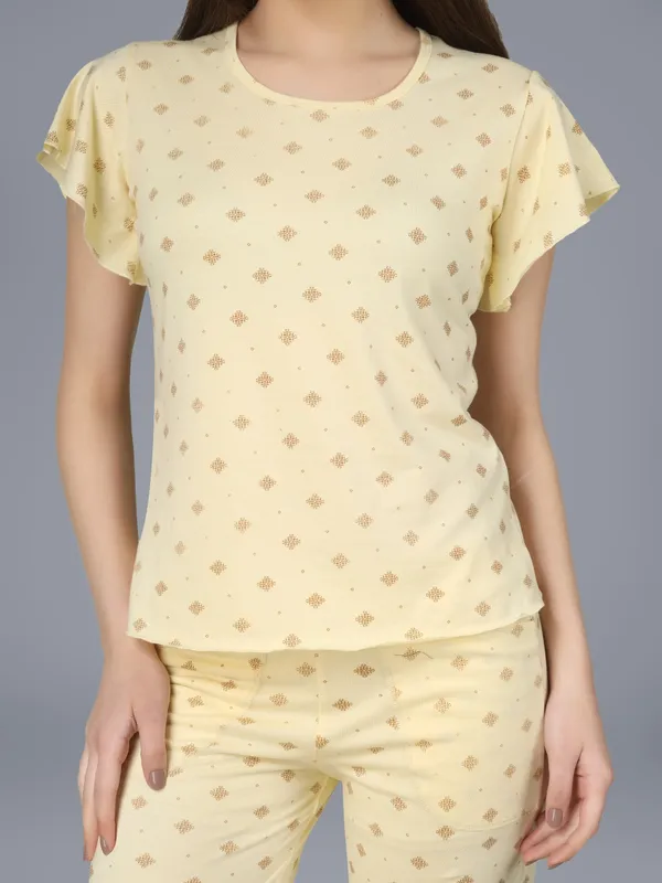Plus_Size_Printed_Round_Neck_Short_Sleeve_Nightsuit_Set_-_Comfortable_Nightwear_Top_&_Pajama_Set,_Soft_Sleepwear_for_Women